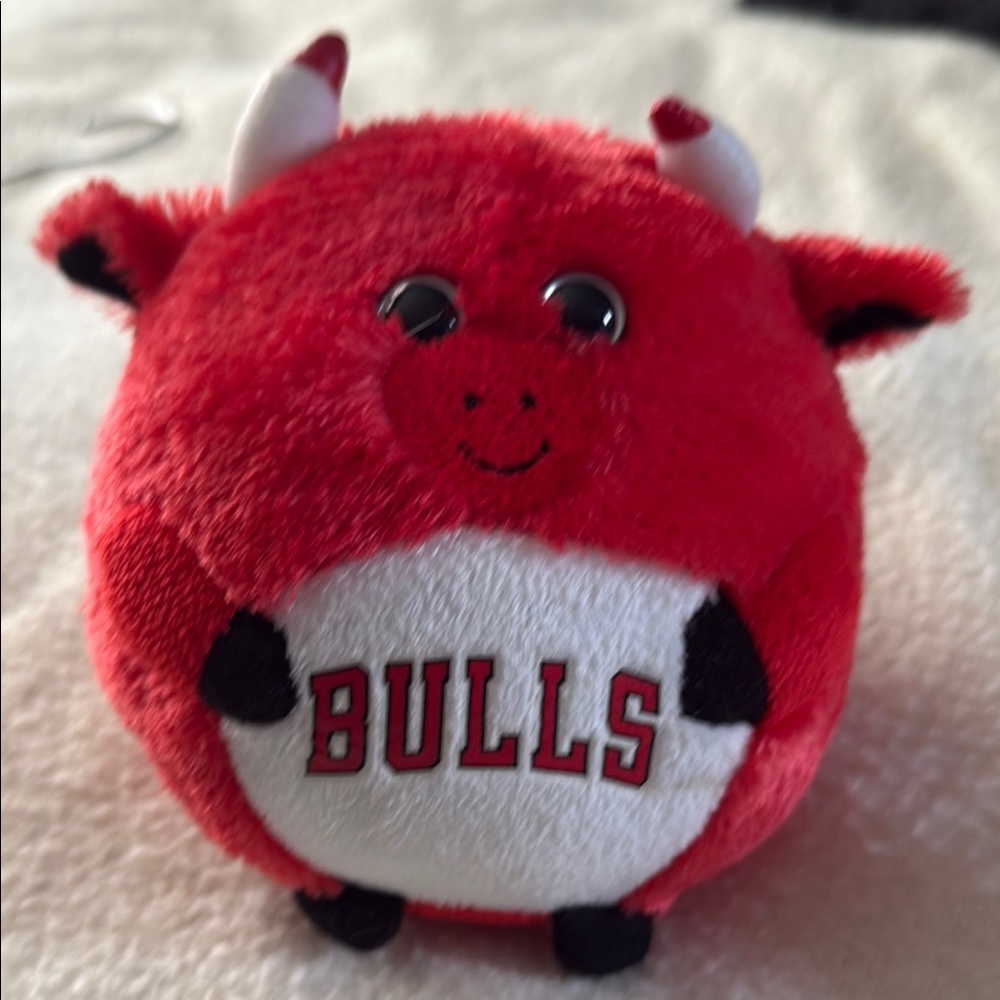 Ty Warner Beanie Baby Red Bulls Plush Toy
